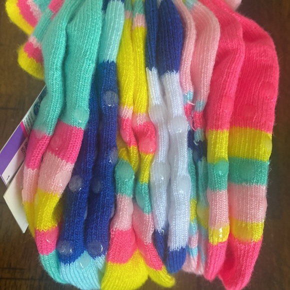 Toddler Girls’ Paw Patrol Socks - Picture 8 of 9